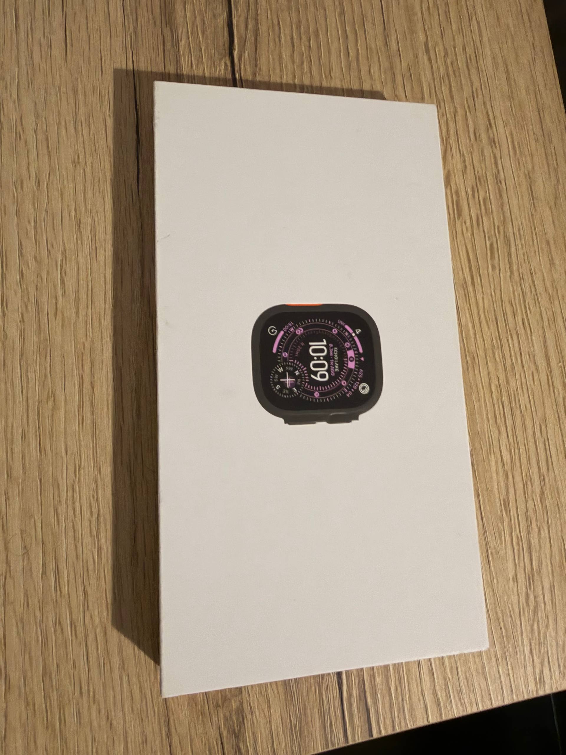 Apple Watch Ultra 3 49mm Black Titanium Trail Loop