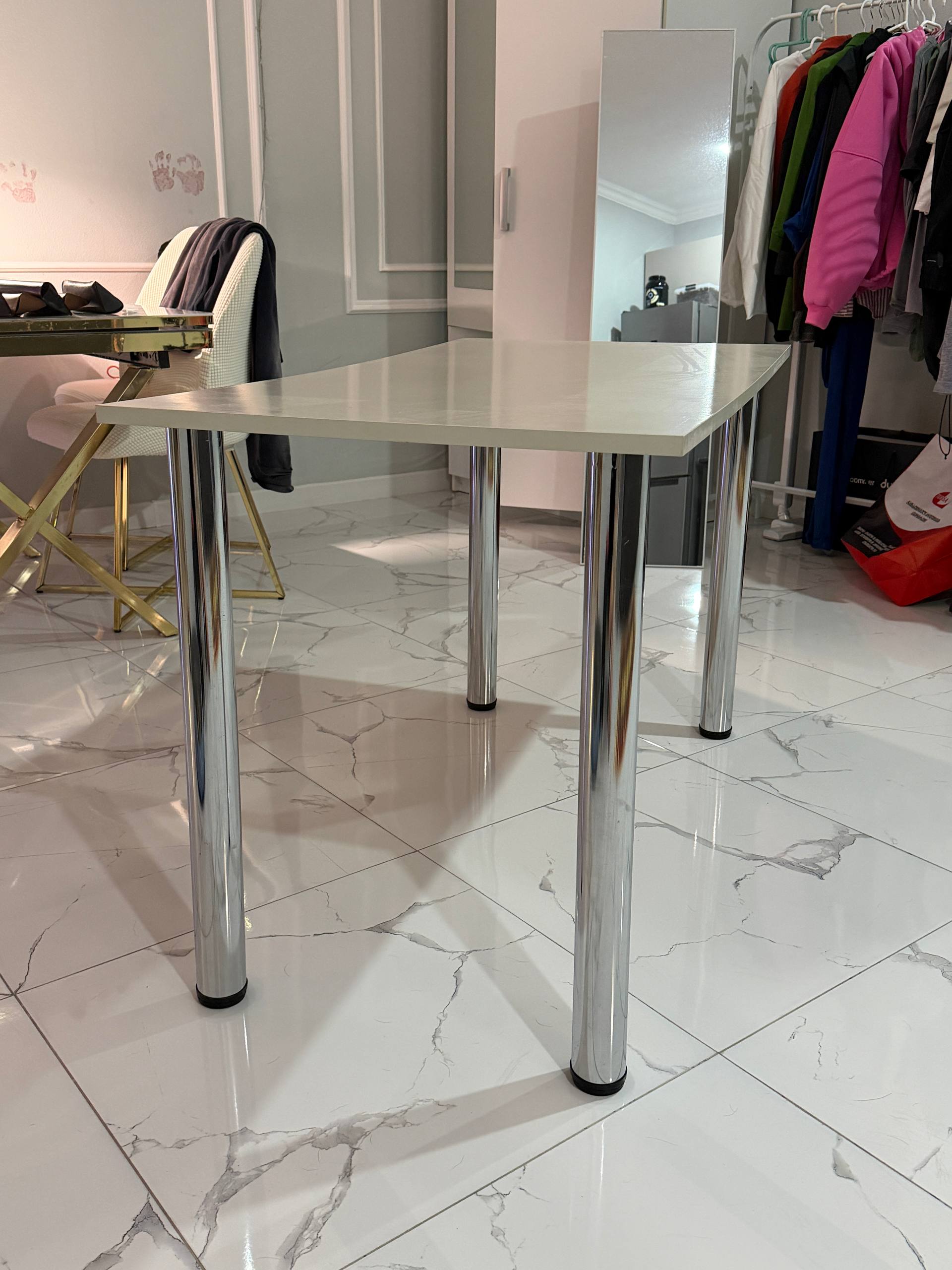 Компьютерный стол 115х60 см