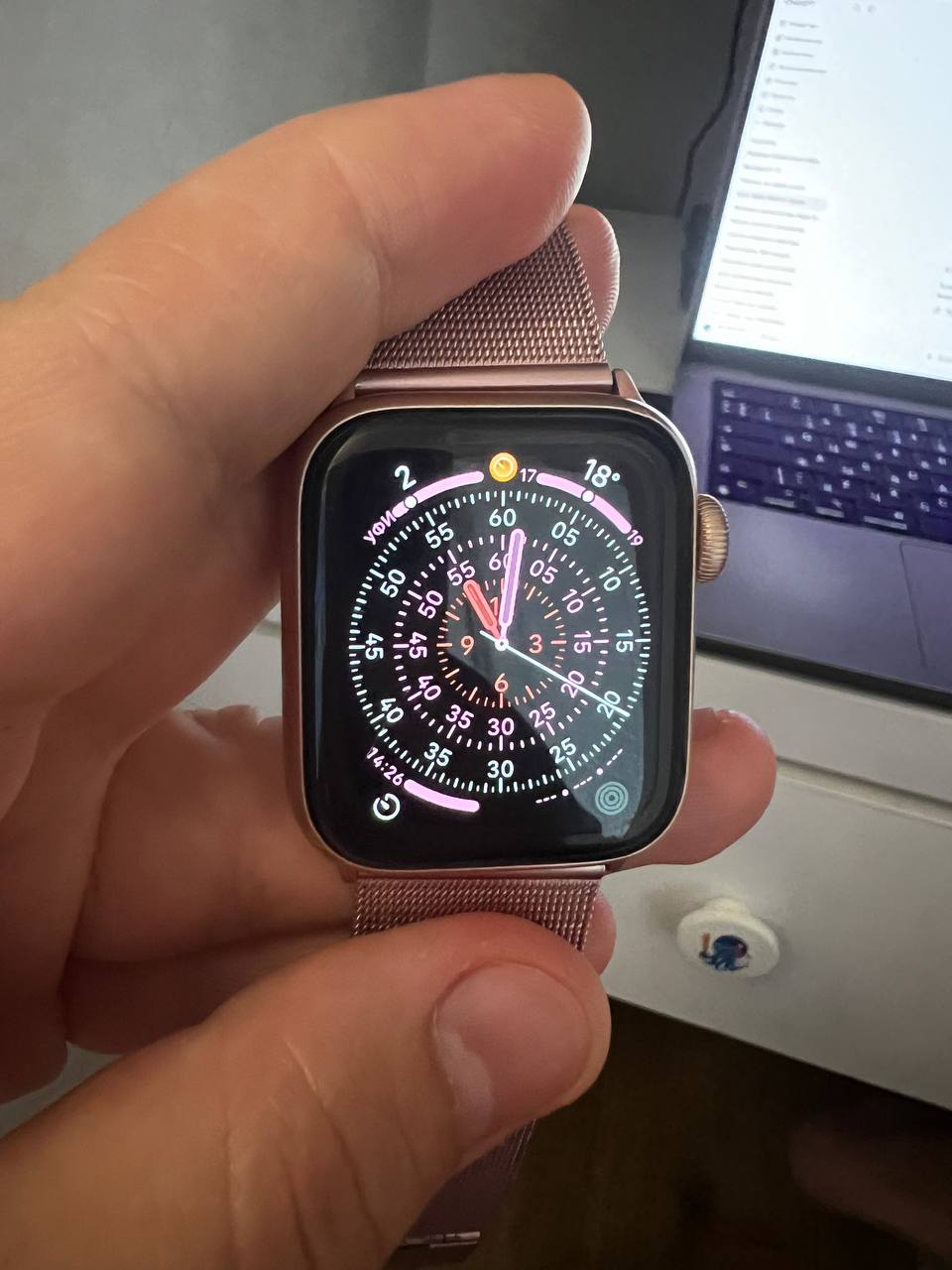 Apple Watch 6 (40mm)