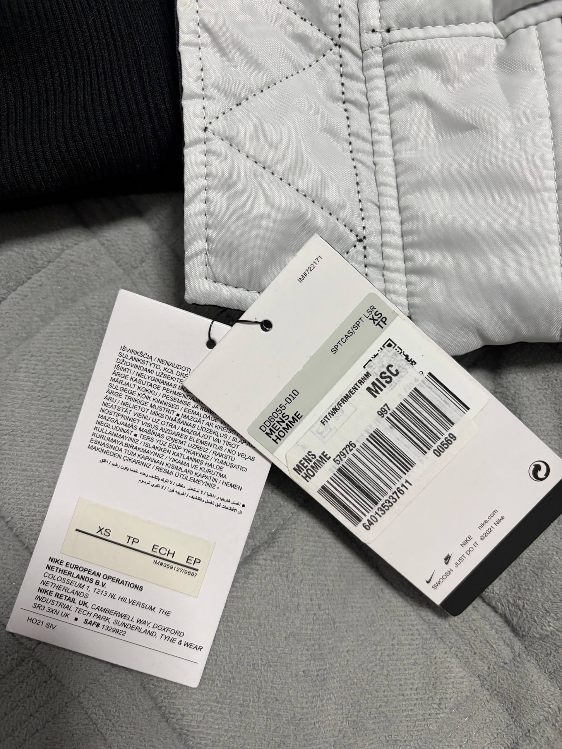 Куртка бомбер Nike Swoosh двусторонняя XS