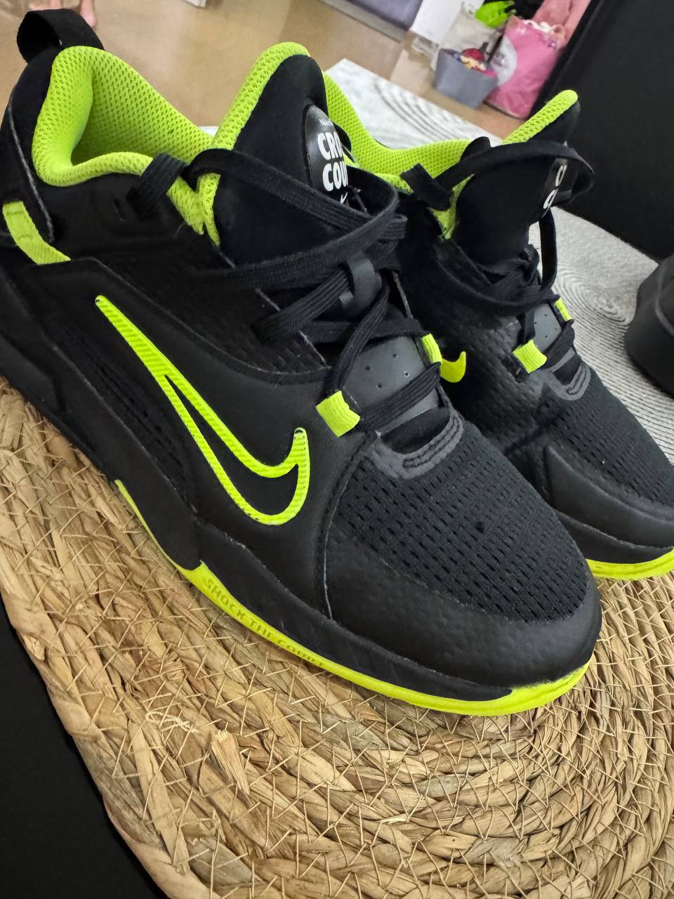 Nike кроссовки оригинал 37.5