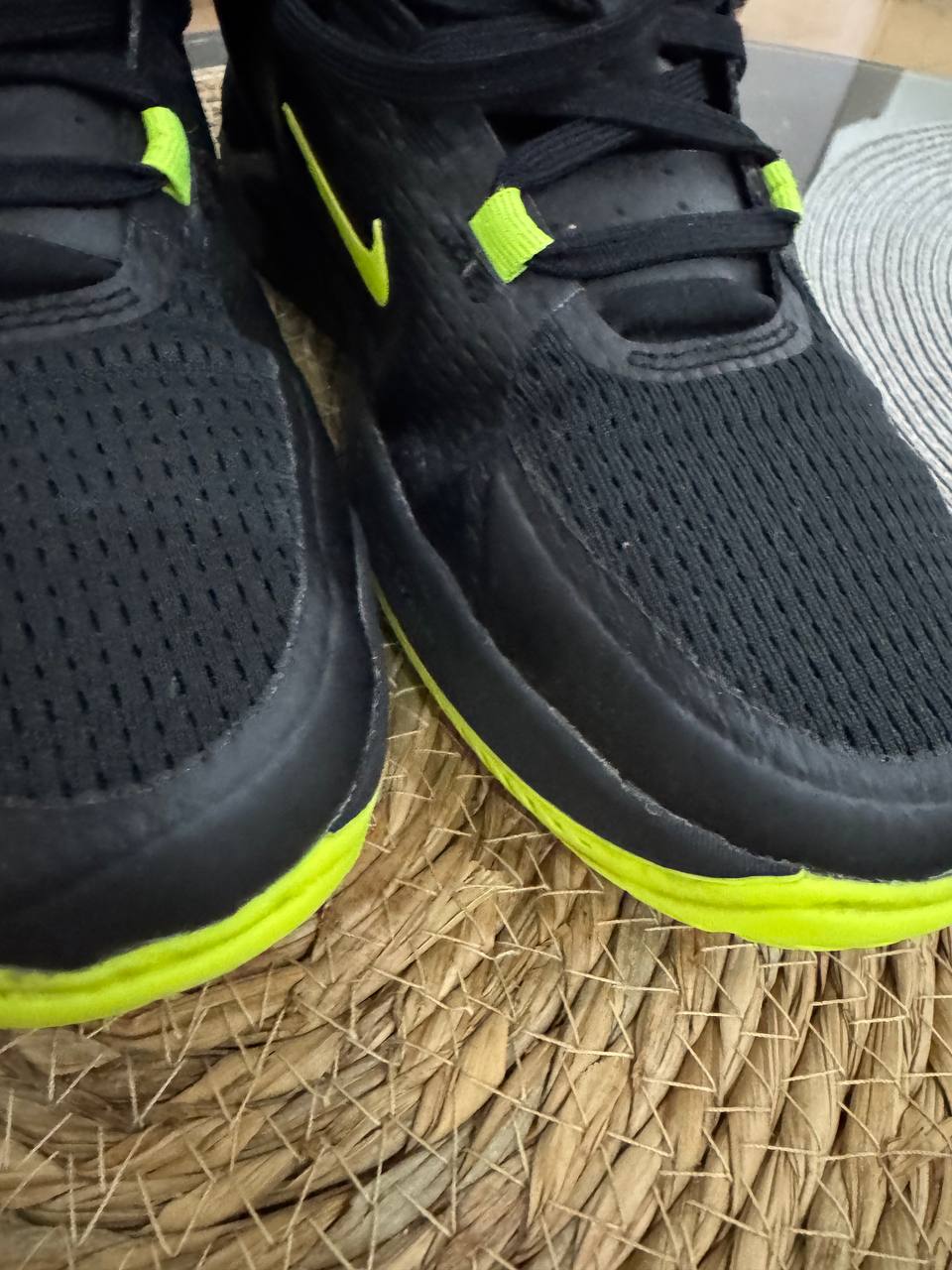 Nike кроссовки оригинал 37.5