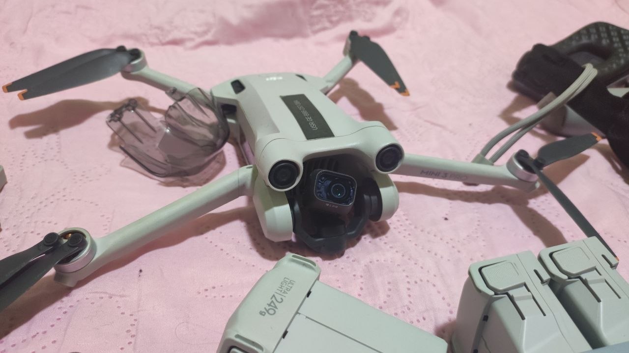 DJI Mini 3 Pro с DJI Goggles Integra и Motion Controller 2 (большой комплект)
