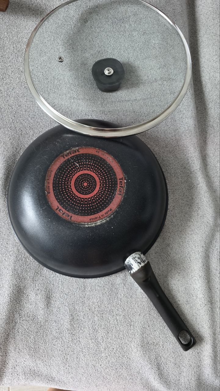 Сковорода Tefal (реплика, 28 см) с крышкой