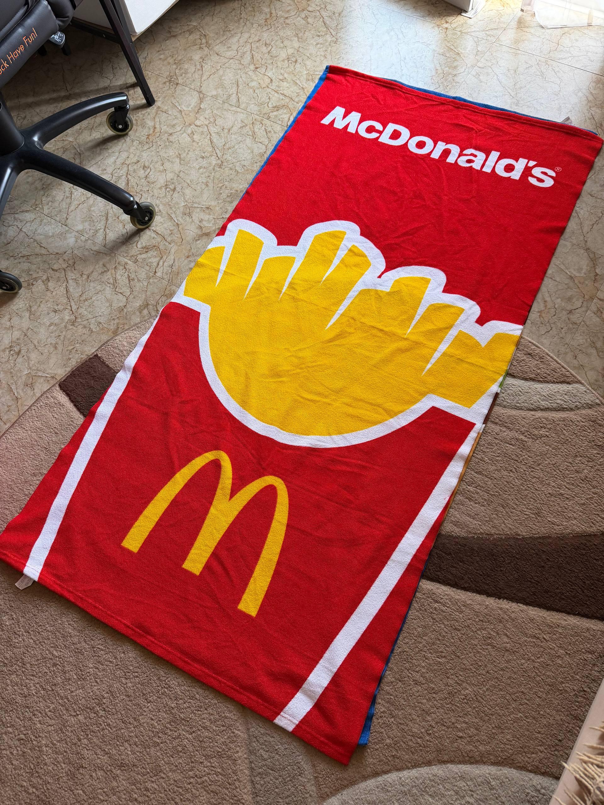 Пляжное полотенце McDonald's (картошка)