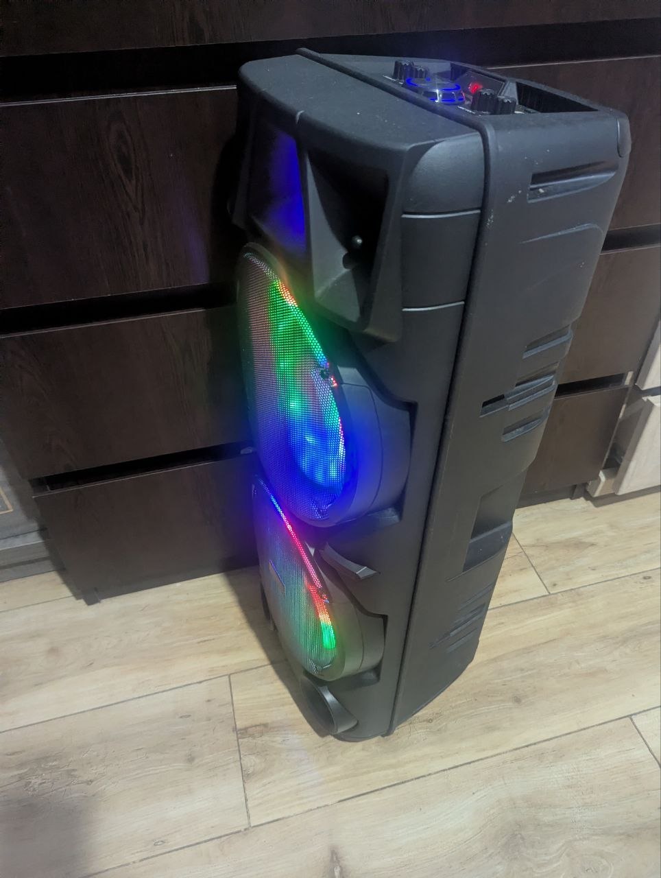 Портативная колонка Boli ZQS8810 с подсветкой