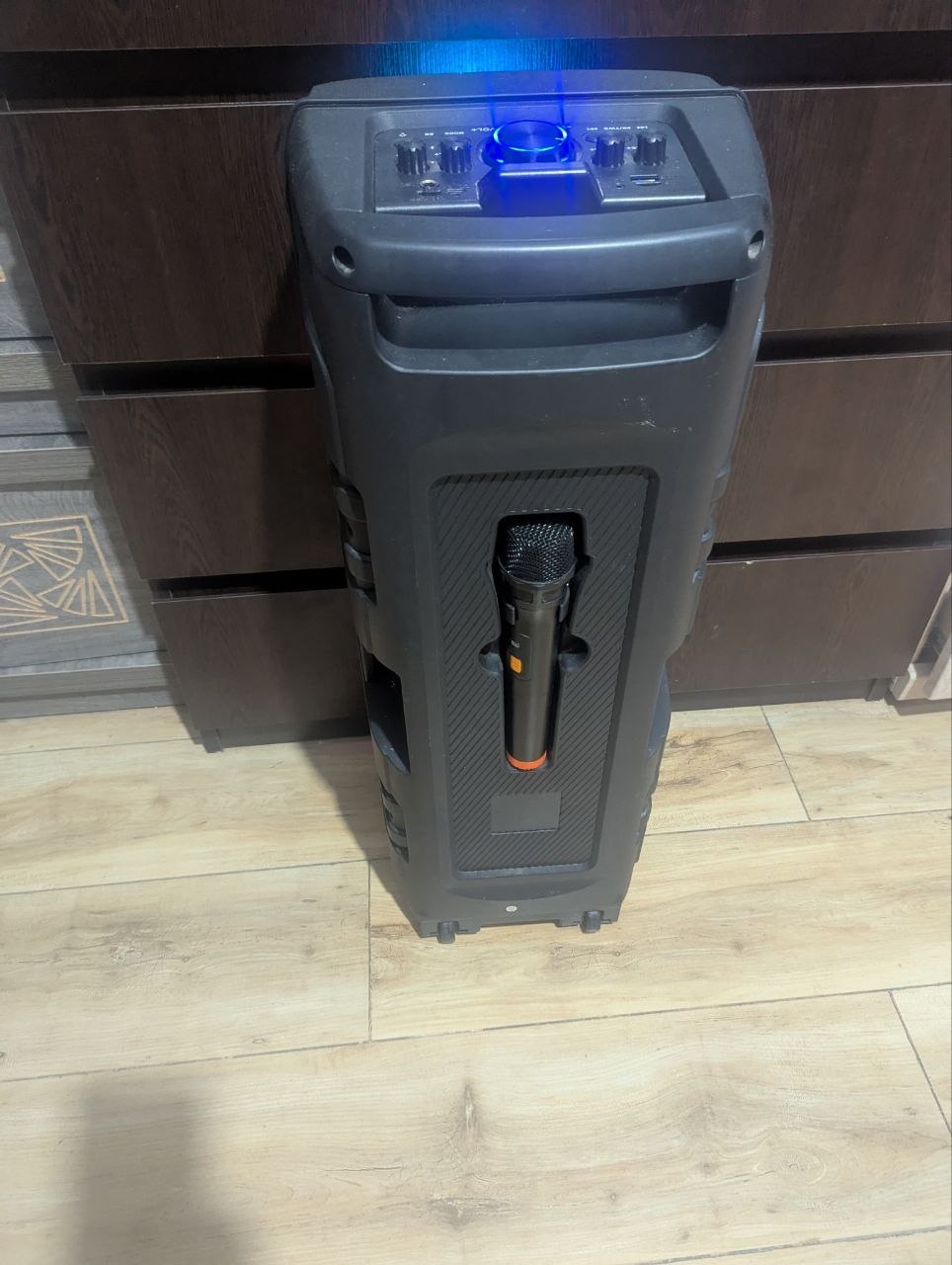 Портативная колонка Boli ZQS8810 с подсветкой