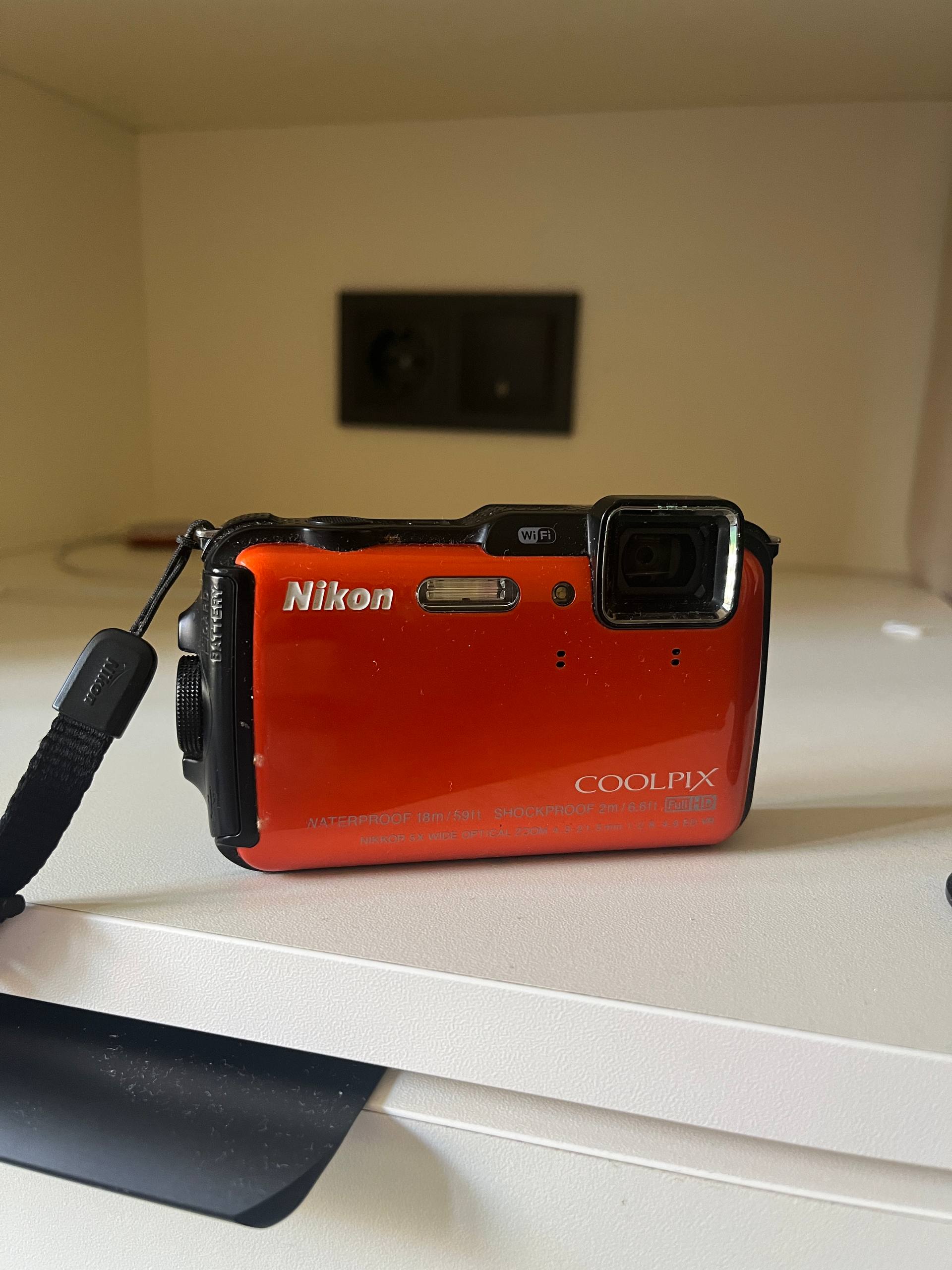 Фотоаппарат Nikon Coolpix AW130