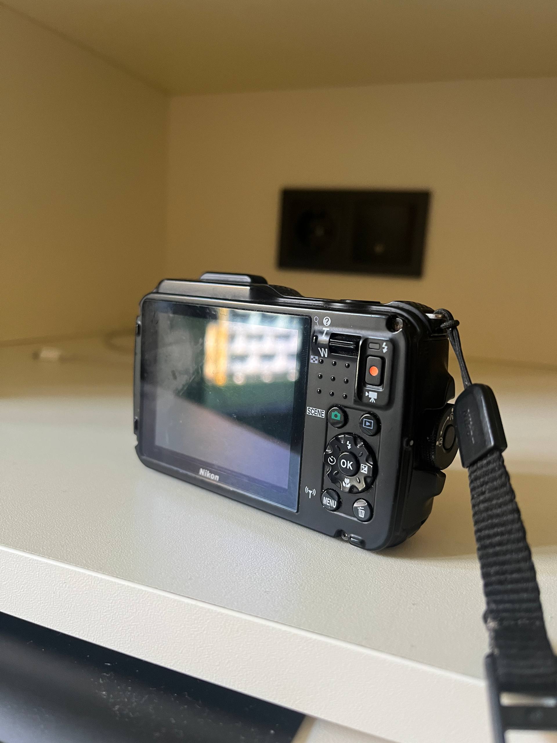 Фотоаппарат Nikon Coolpix AW130