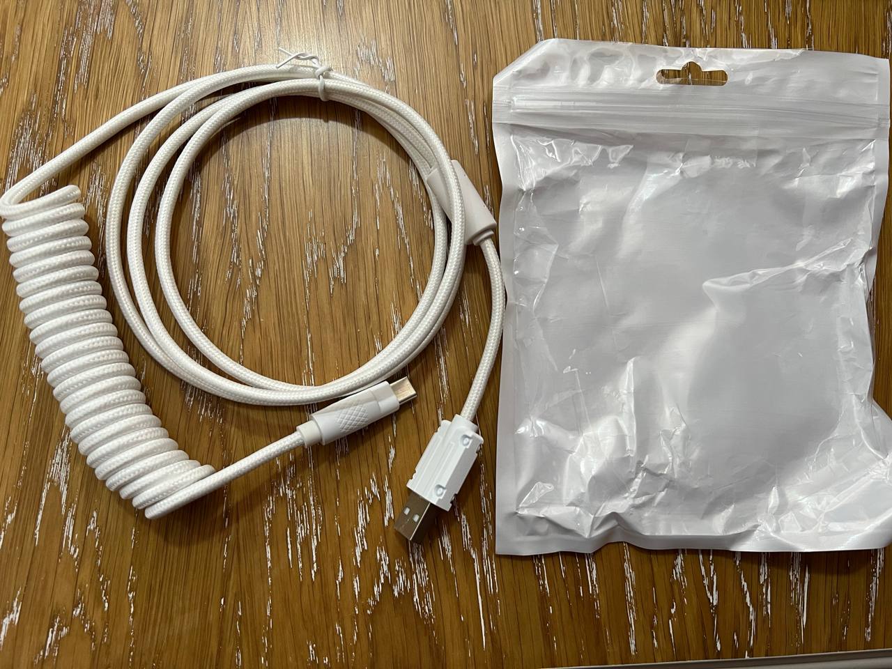 Белый плетеный кабель USB-A - USB Type-C с фильтром, 1.5 м