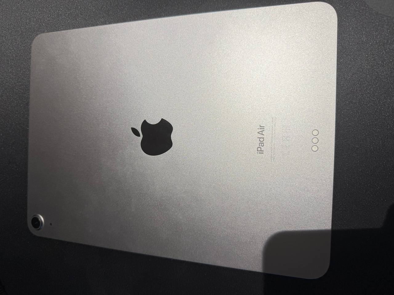 Apple iPad Air M2 11 дюймов