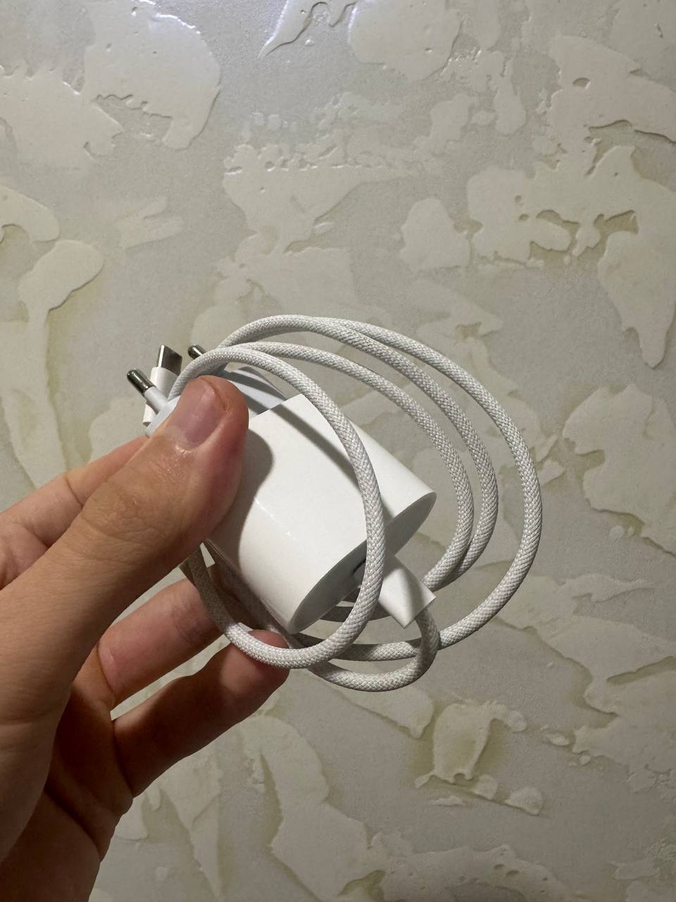 Оригинальная зарядка Apple