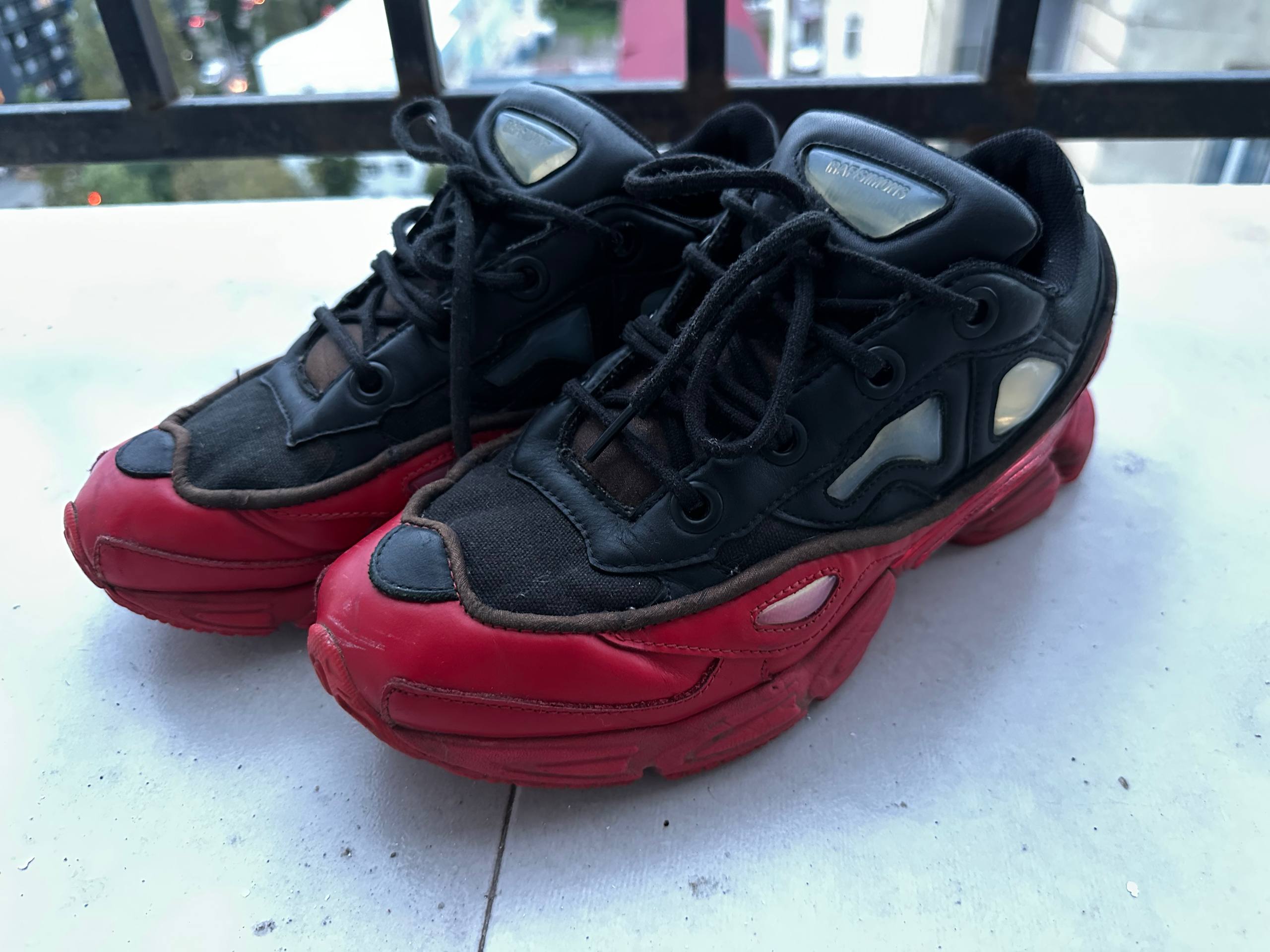 Adidas x Raf Simons Ozweego III (Core Black / Scarlet)