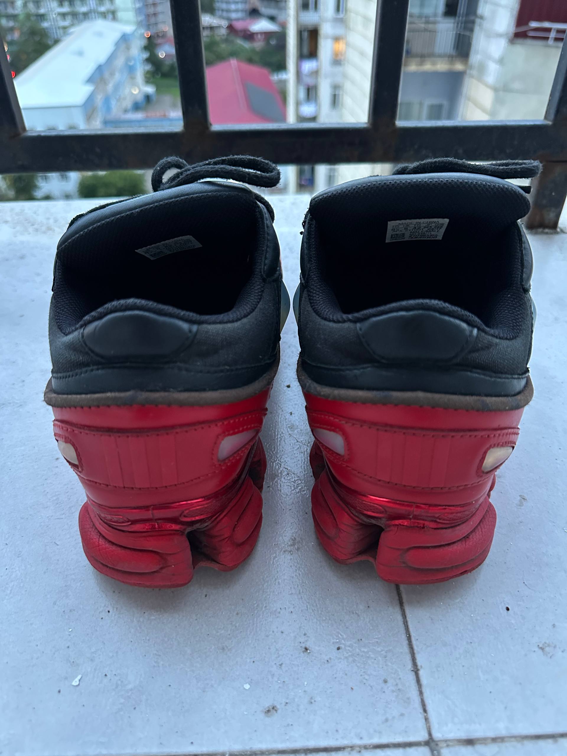 Adidas x Raf Simons Ozweego III (Core Black / Scarlet)