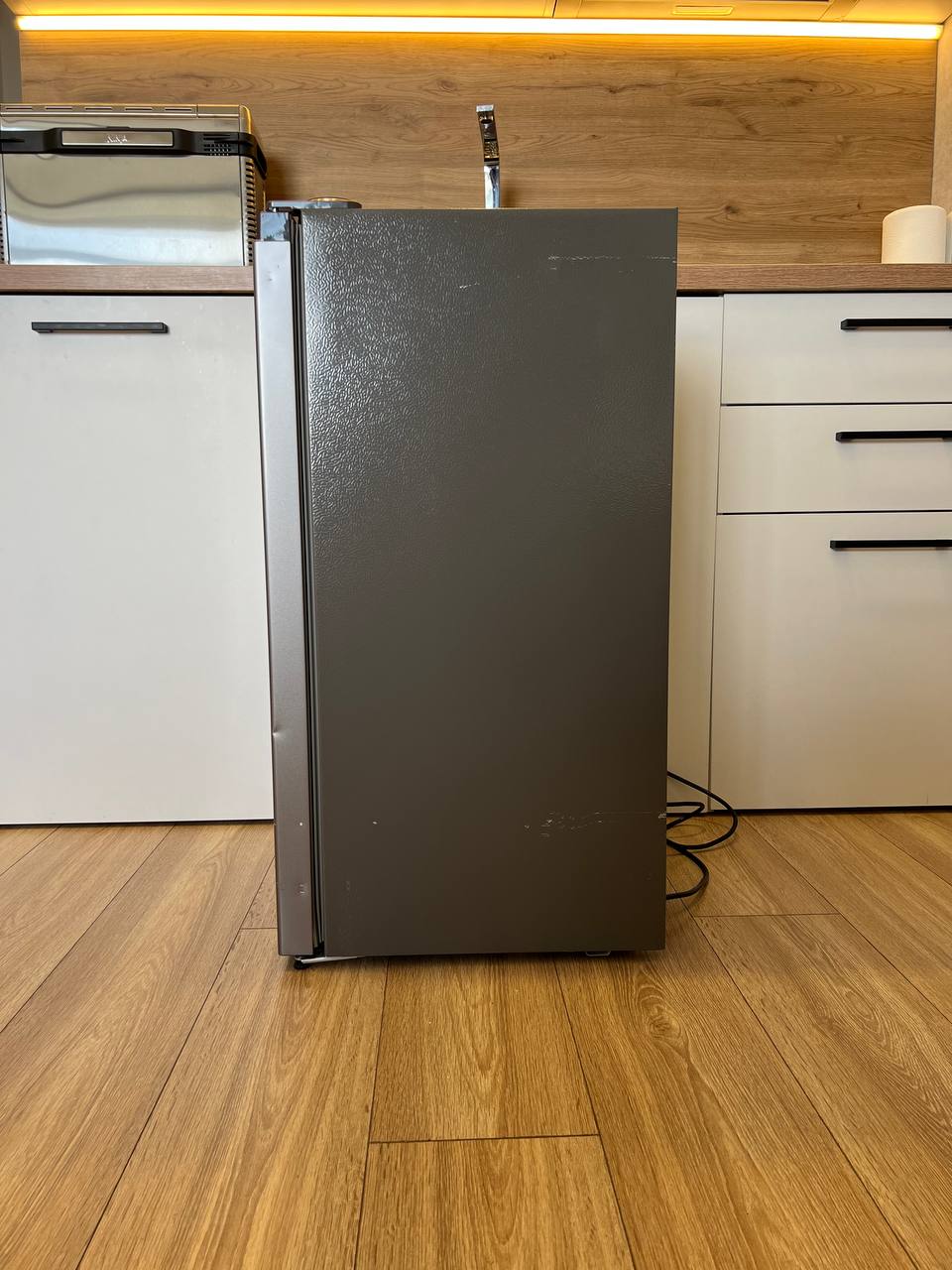 Мини-холодильник Hisense RS13DR-silver