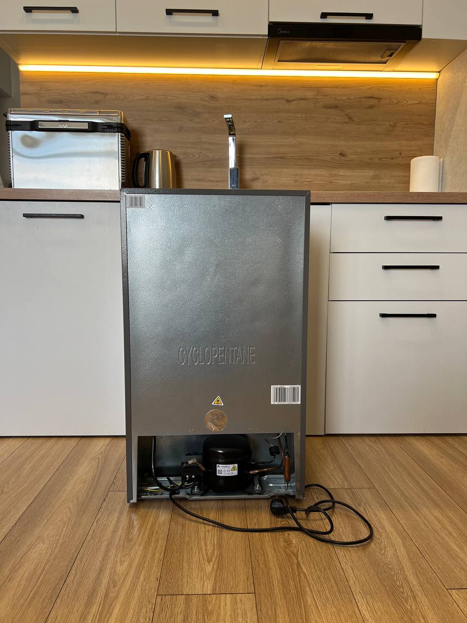 Мини-холодильник Hisense RS13DR-silver