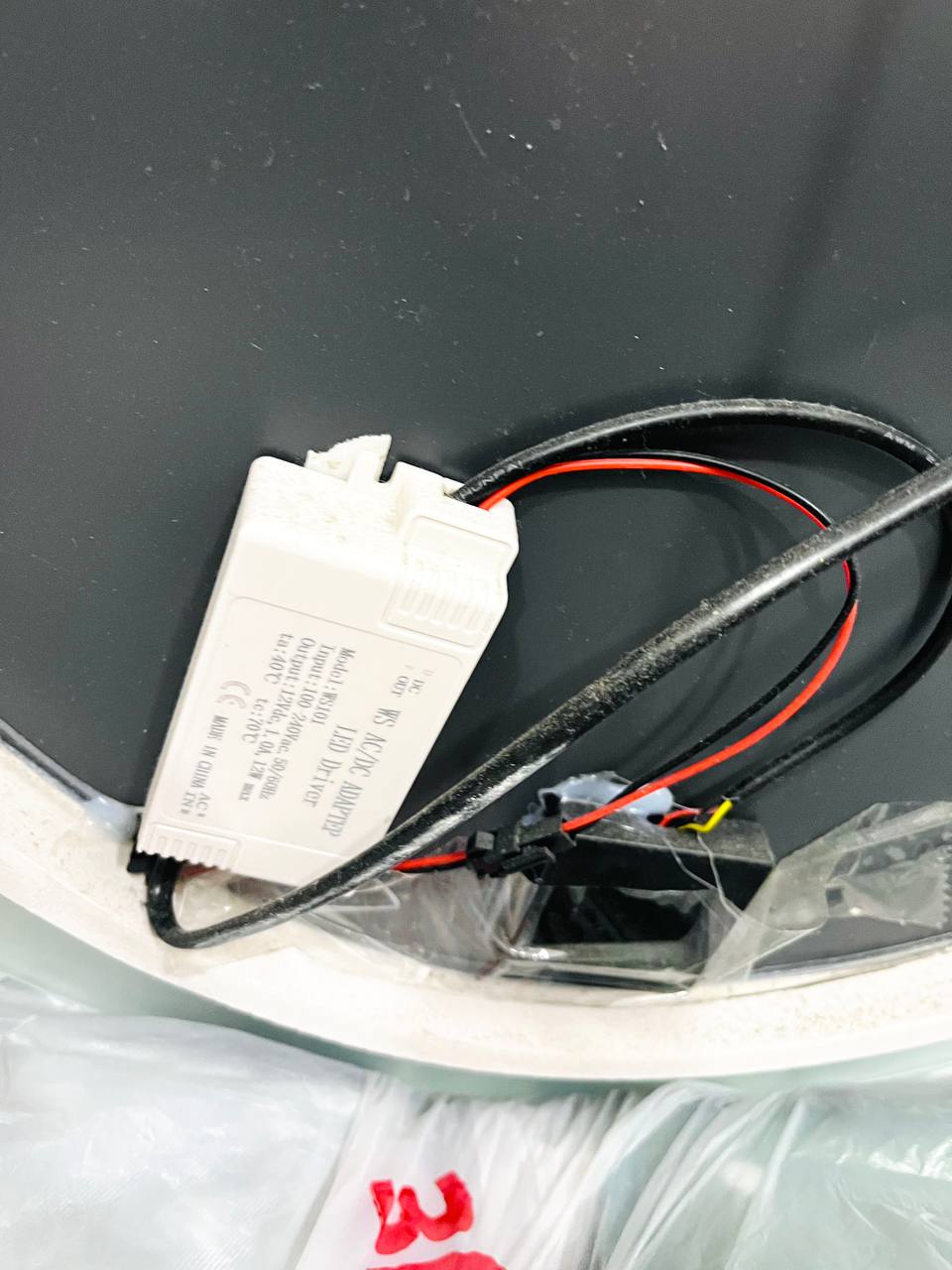 Зеркало для ванной с LED-подсветкой