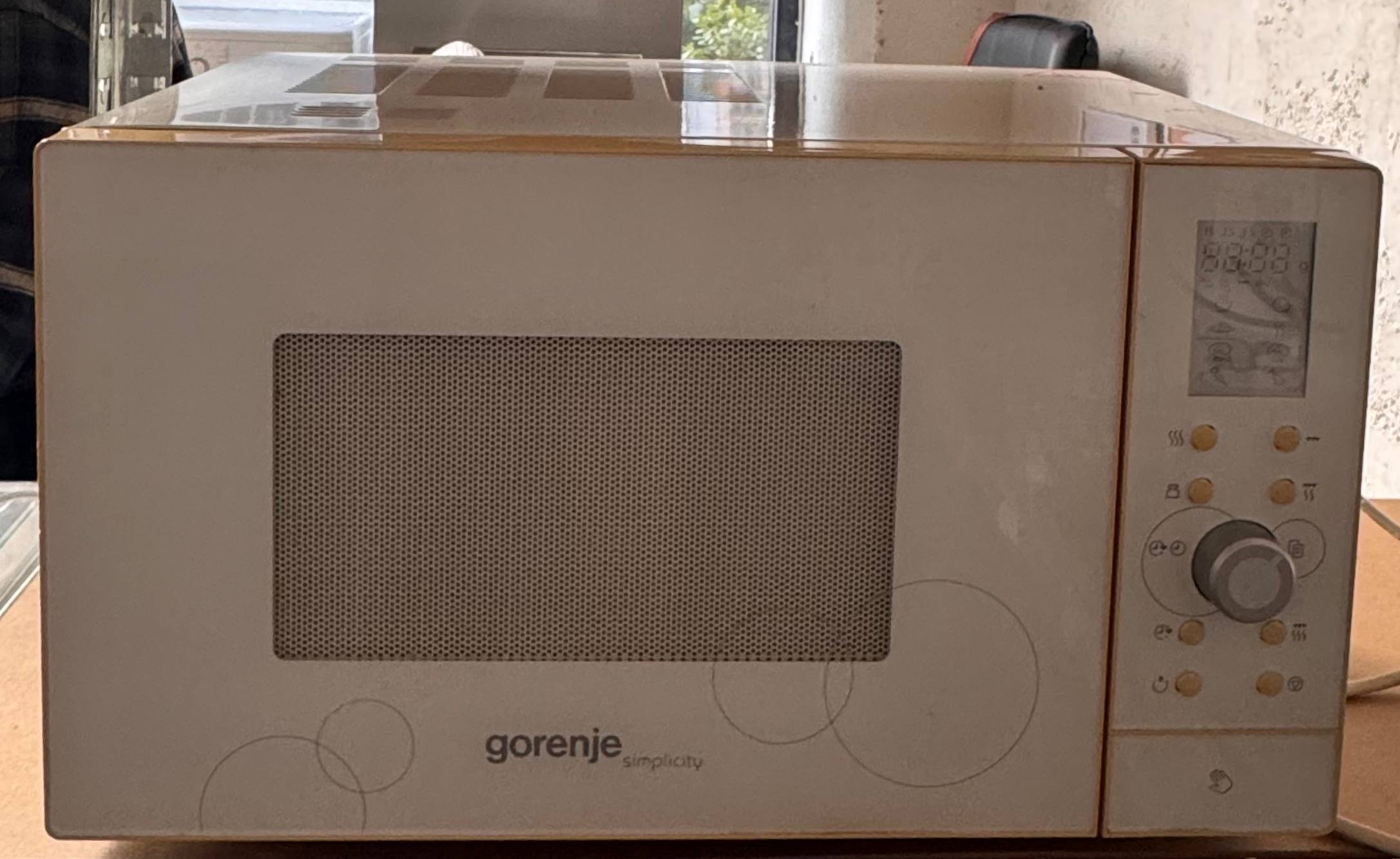 Микроволновка Gorenje SMO-23 DGW