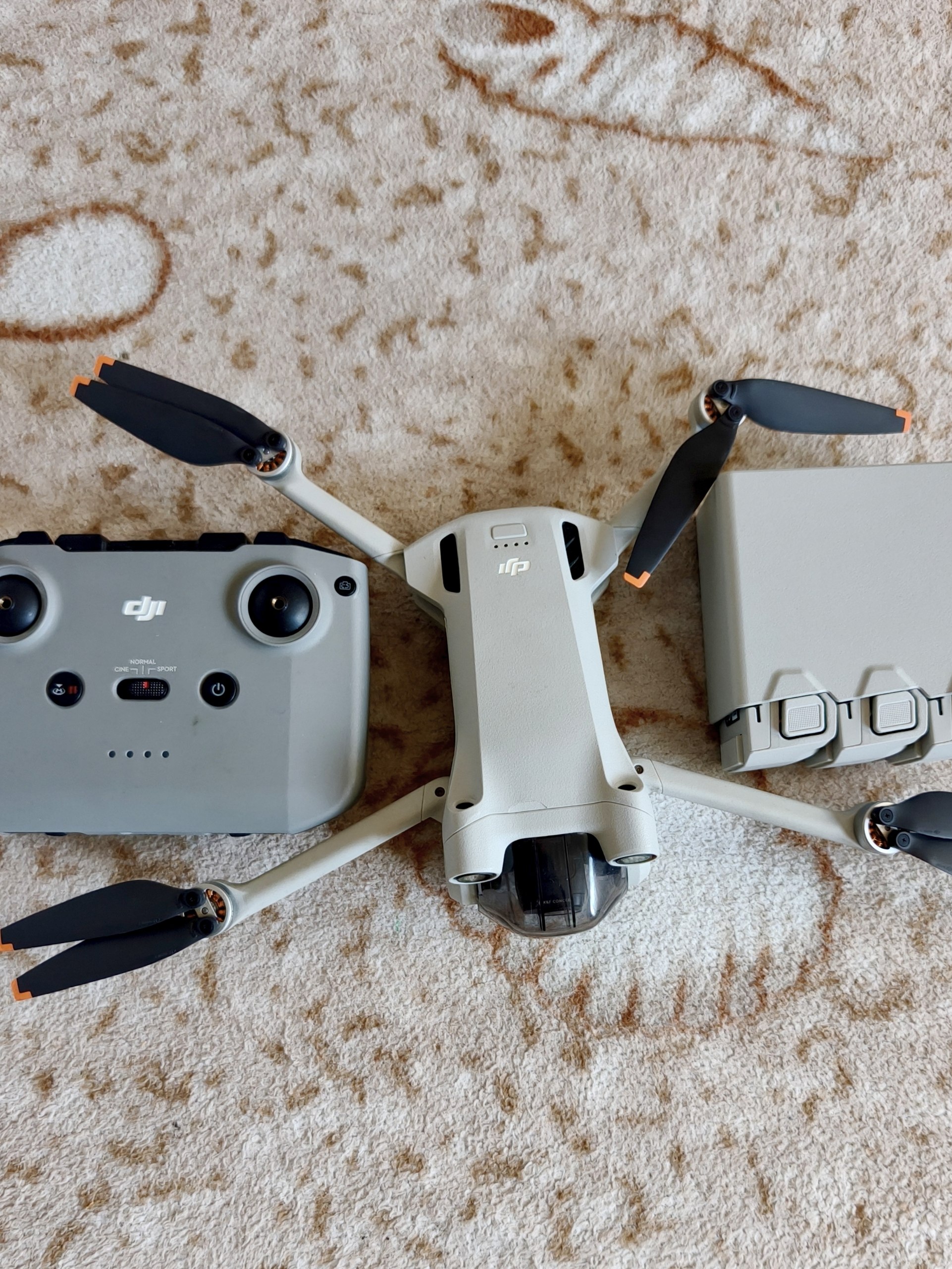 DJI Mini 3 Pro Fly More Combo