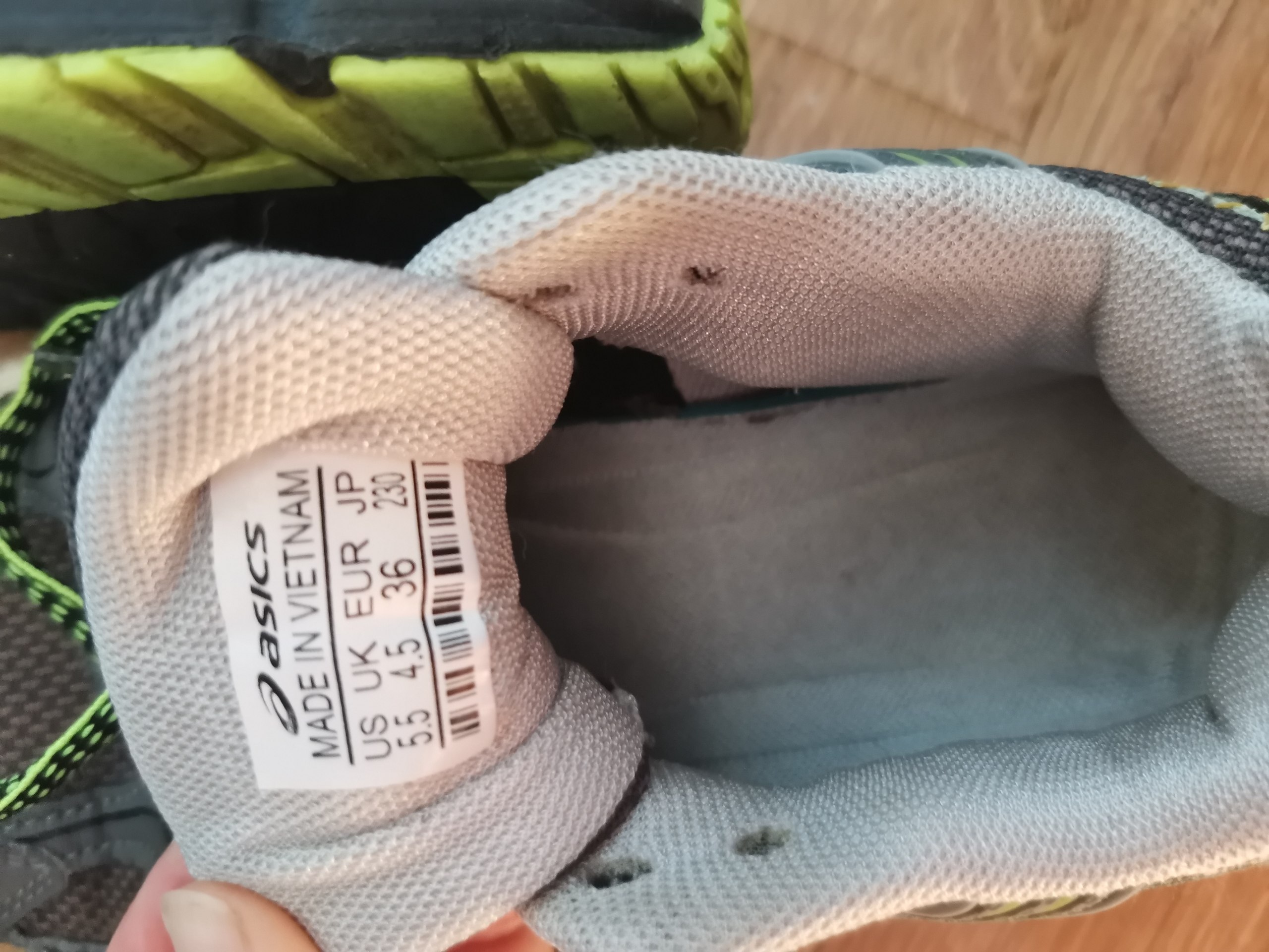 Кроссовки Asics, размер 35-36