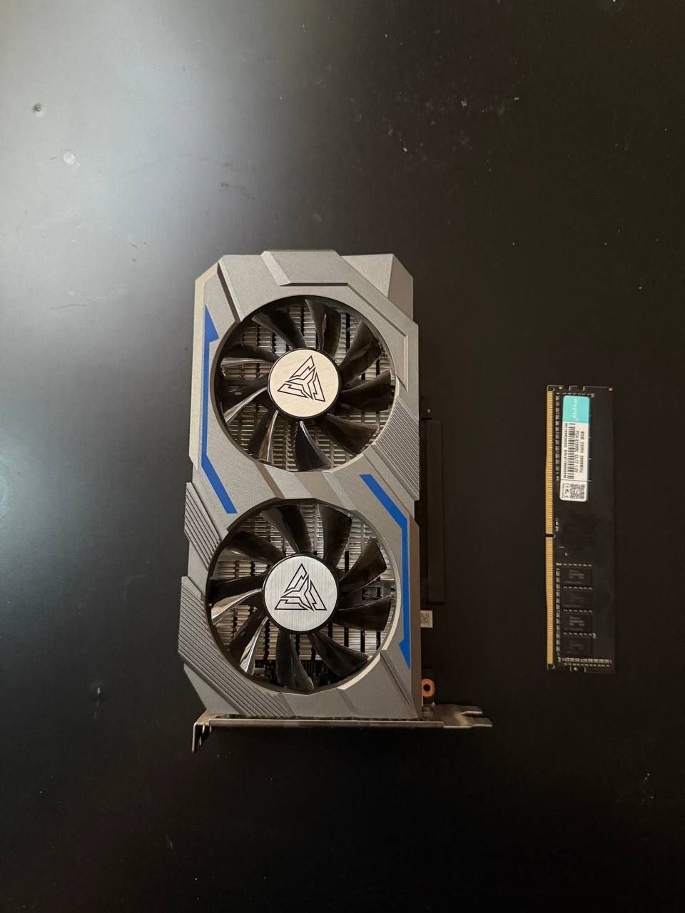 Видеокарта GTX 1650 4 ГБ + оперативная память DDR4 8 ГБ