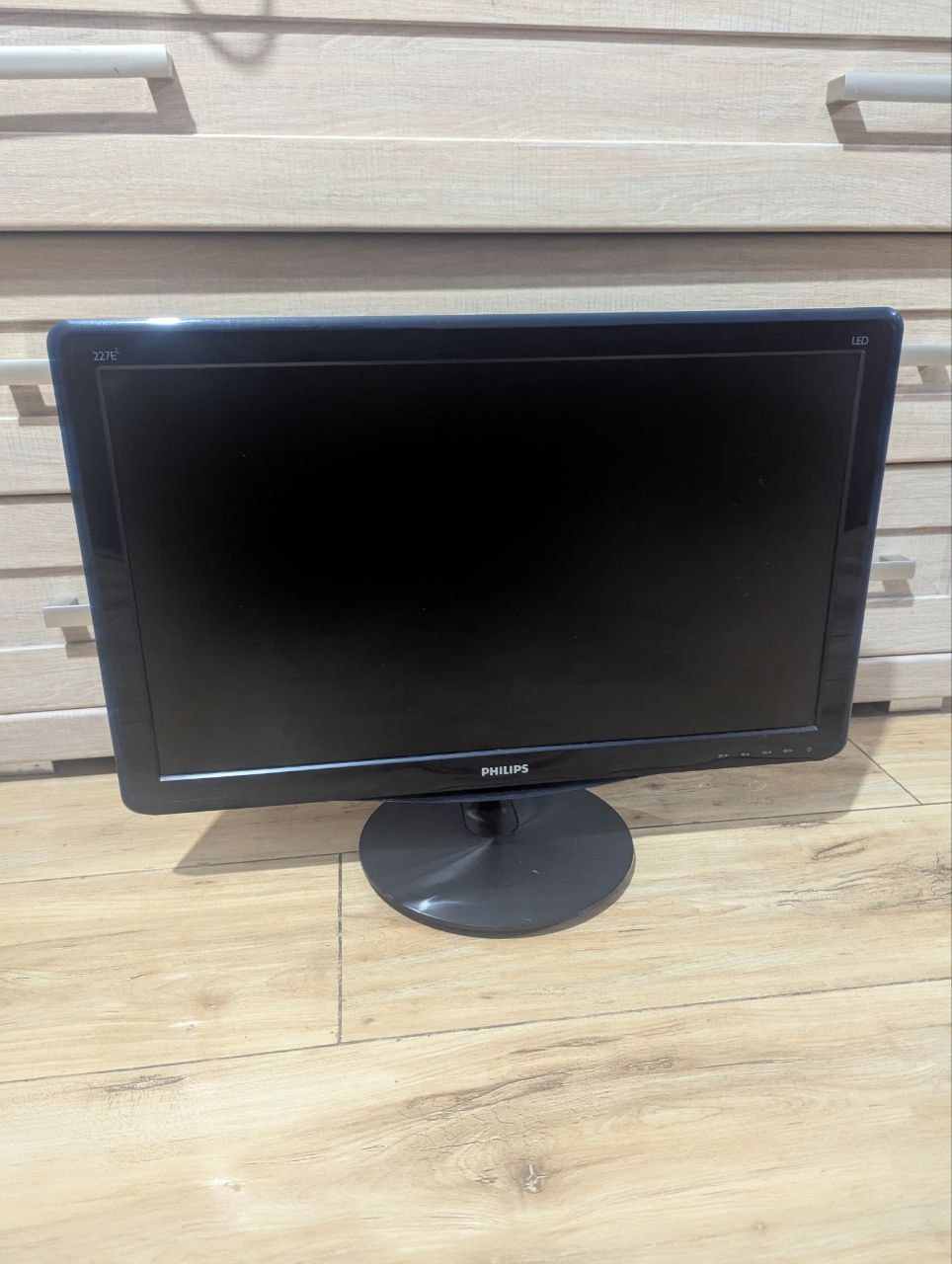 Монитор Philips 227E3LSU 22" Full HD