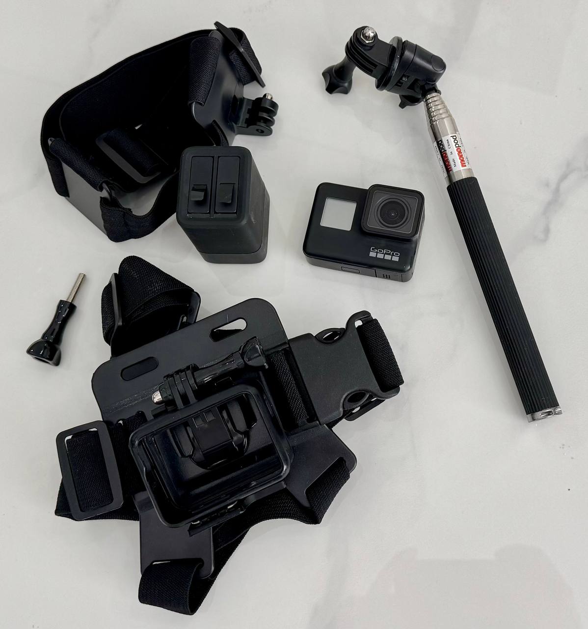 GoPro Hero 7 Black с аксессуарами