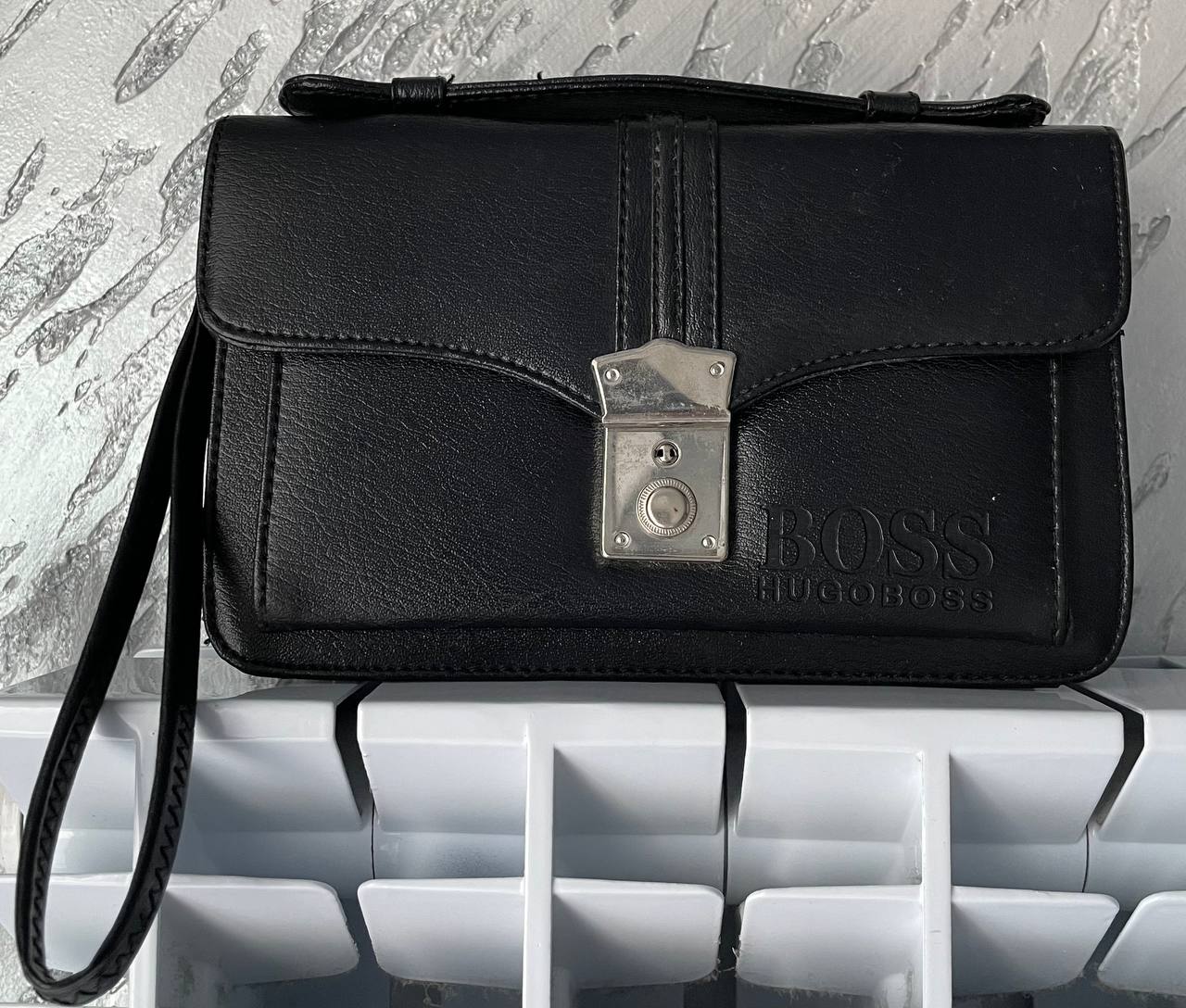 Барсетка Hugo Boss кожаная