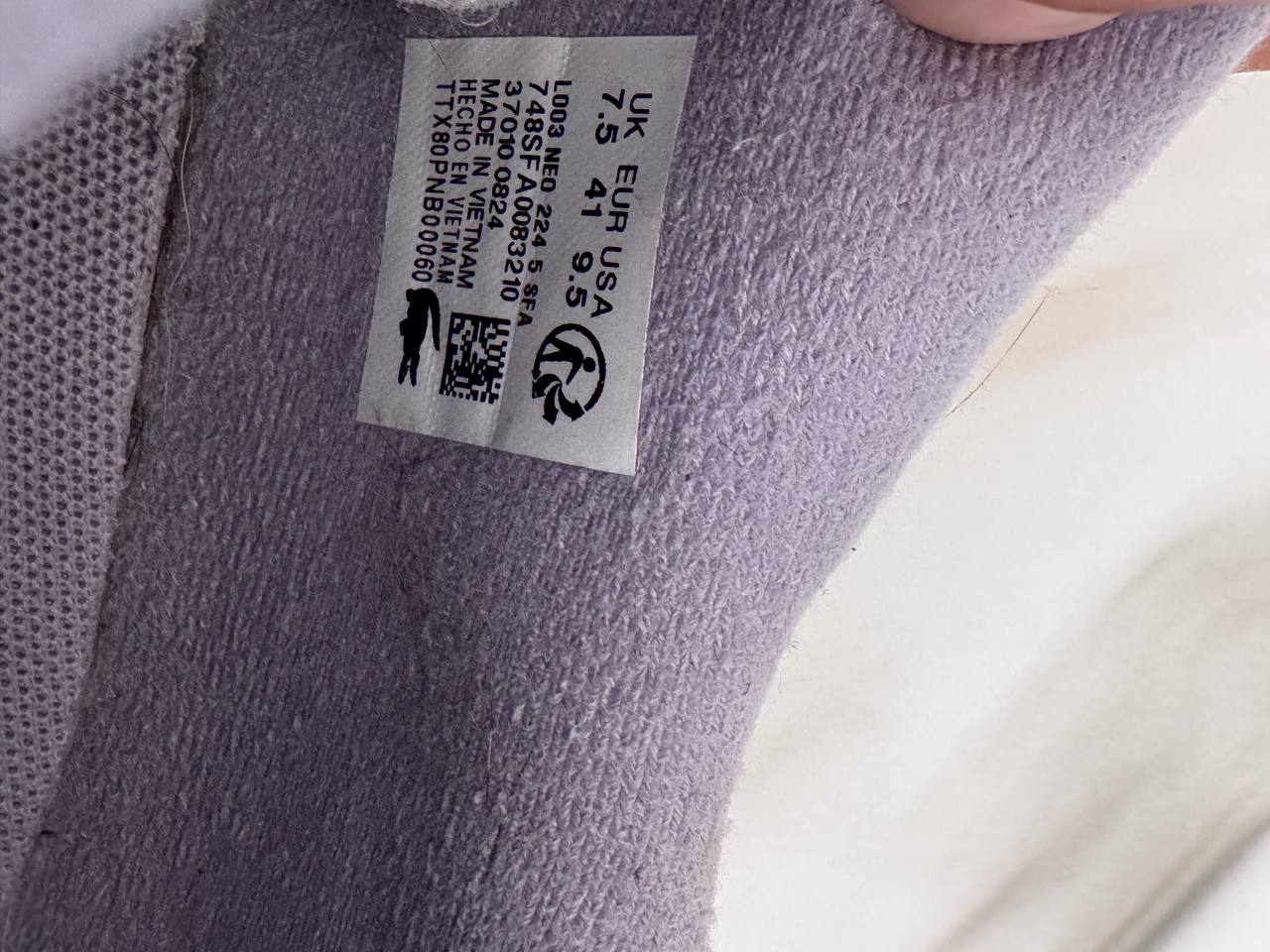 Lacoste кроссовки б/у, на стопу 26 см