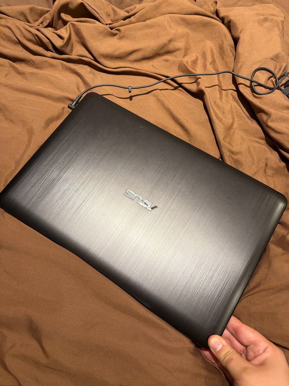 Ноутбук ASUS Intel Core i7 15.6″ 8GB 1TB