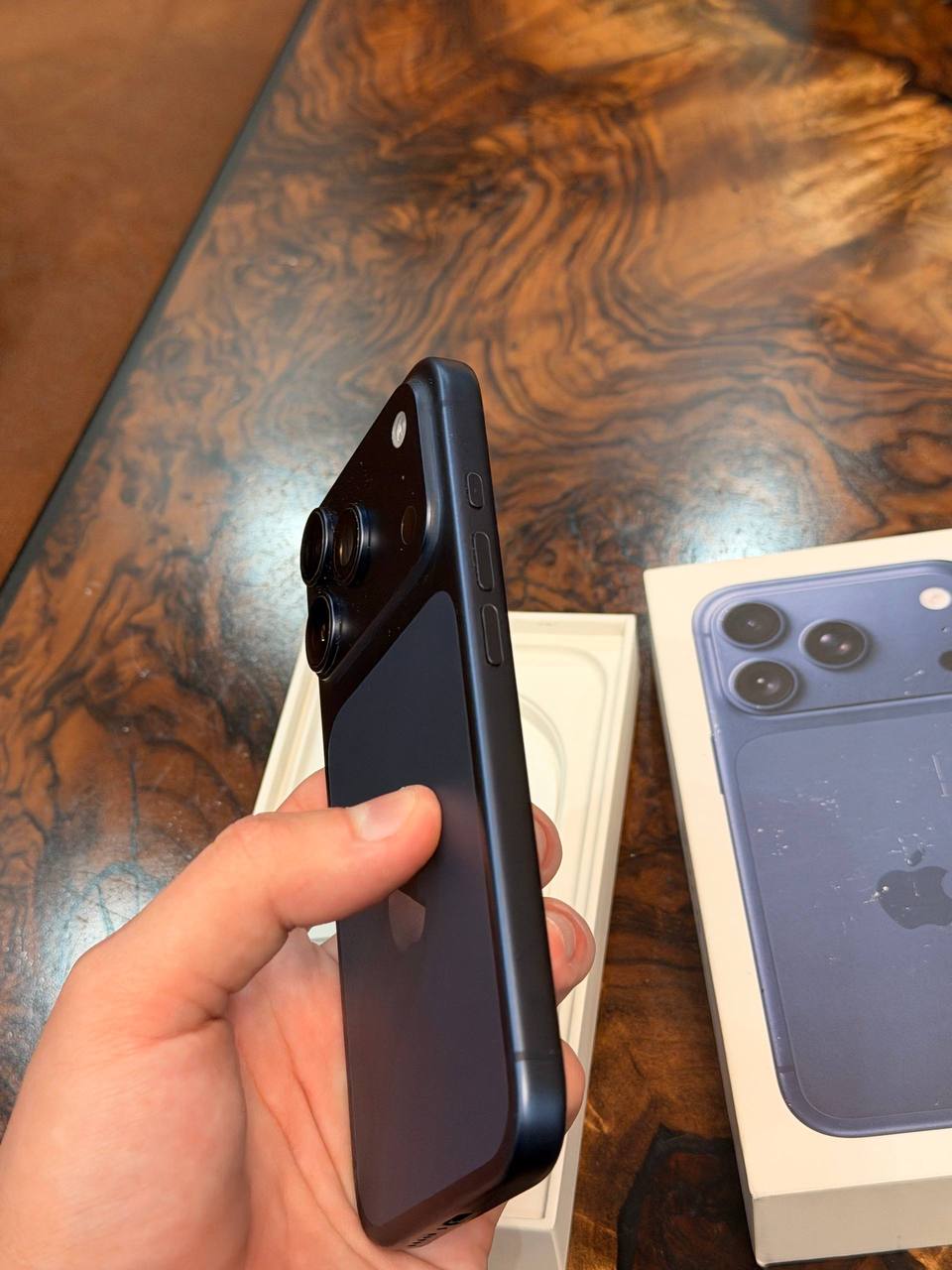 iPhone 17 Pro, eSIM, требуется замена стекла
