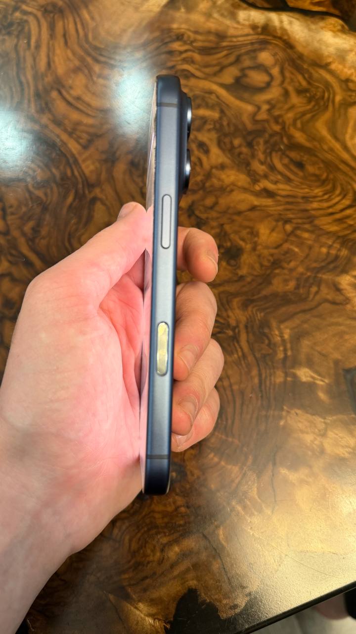 iPhone 17 Pro, eSIM, требуется замена стекла