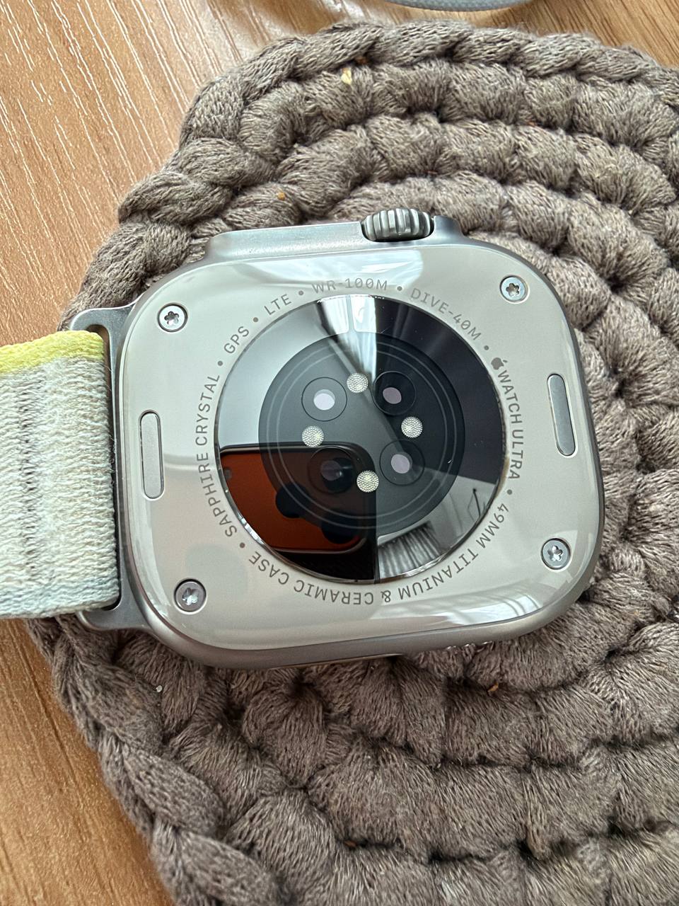 Apple Watch Ultra 49 мм Natural Titanium