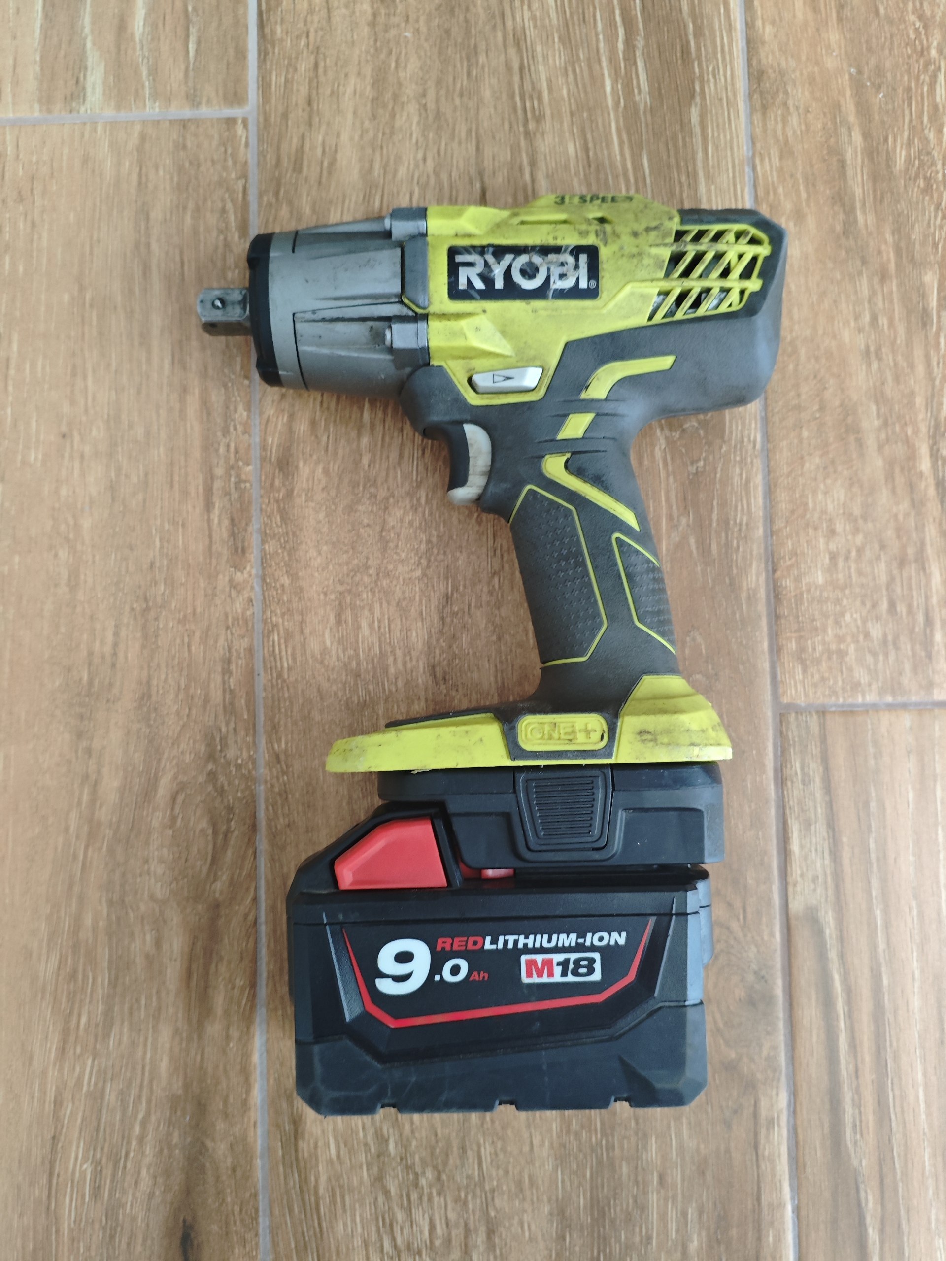 Ударный гайковёрт Ryobi ONE+ R18IW3 18V 1/2"