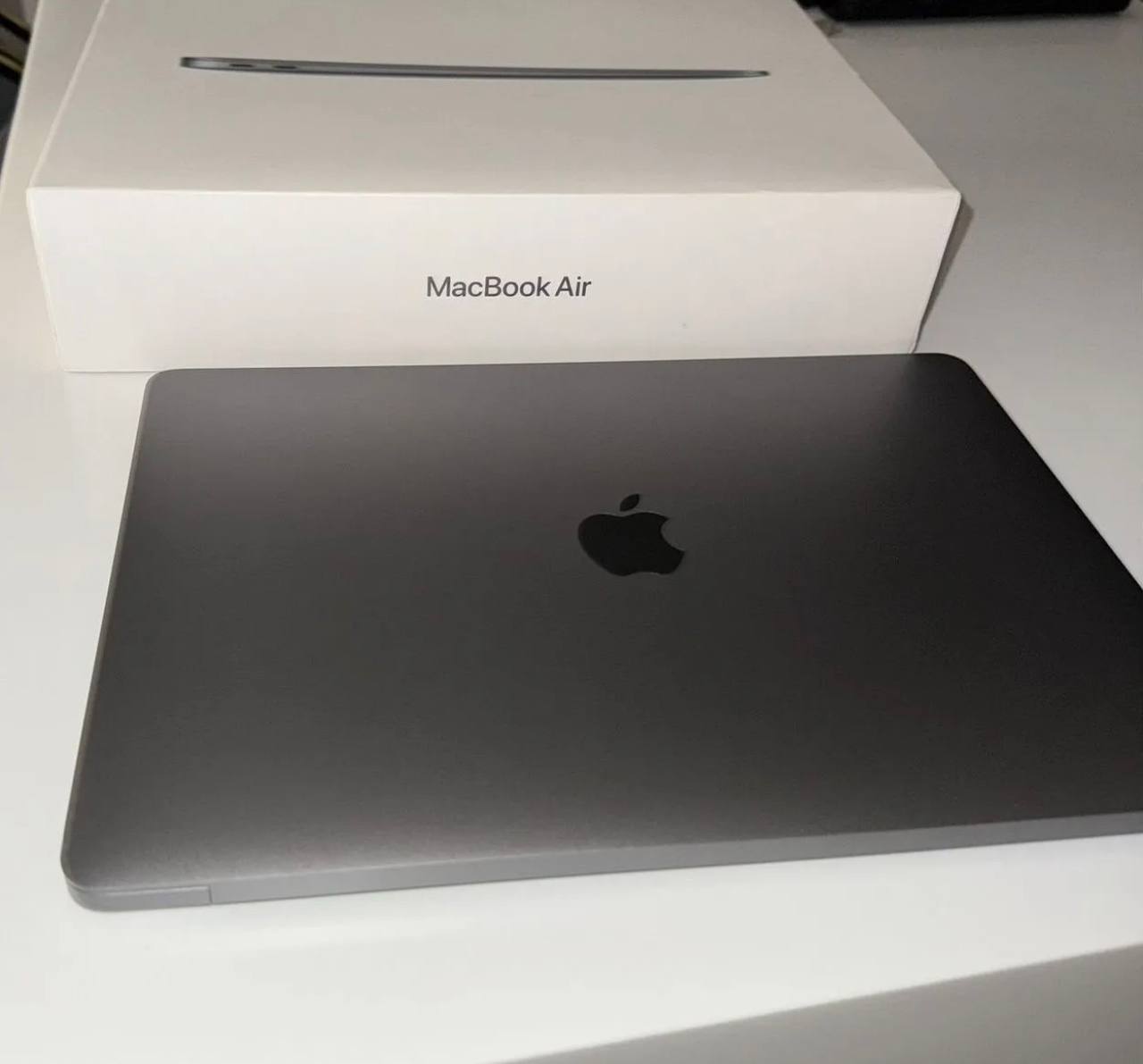Apple MacBook Air