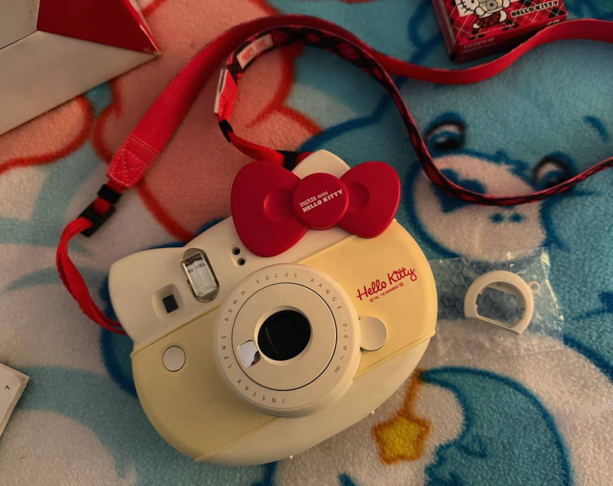 Фотоаппарат Instax Hello Kitty