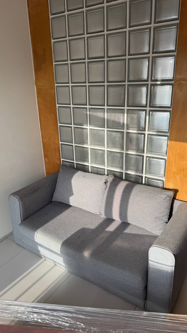 Диван IKEA, 150 см, раскладной