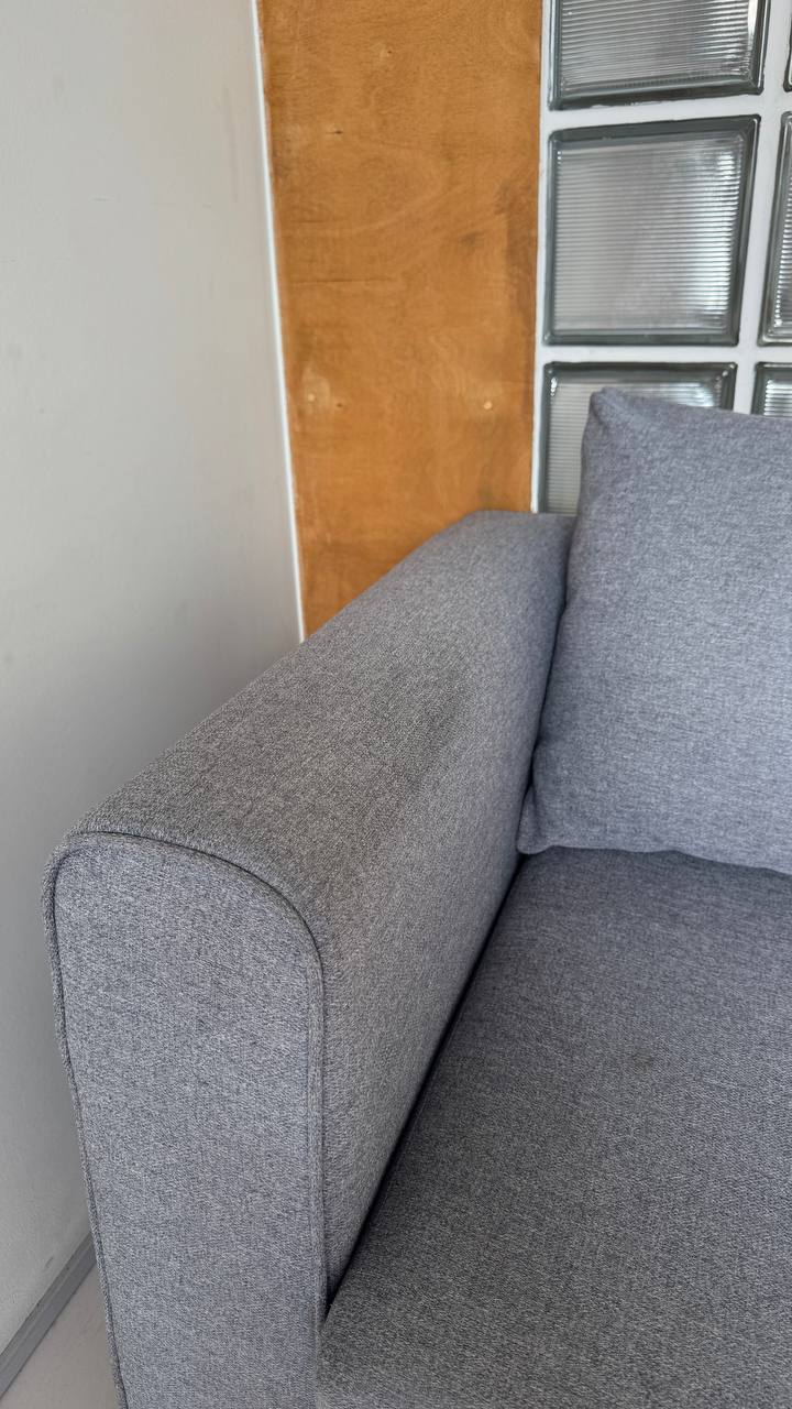 Диван IKEA, 150 см, раскладной