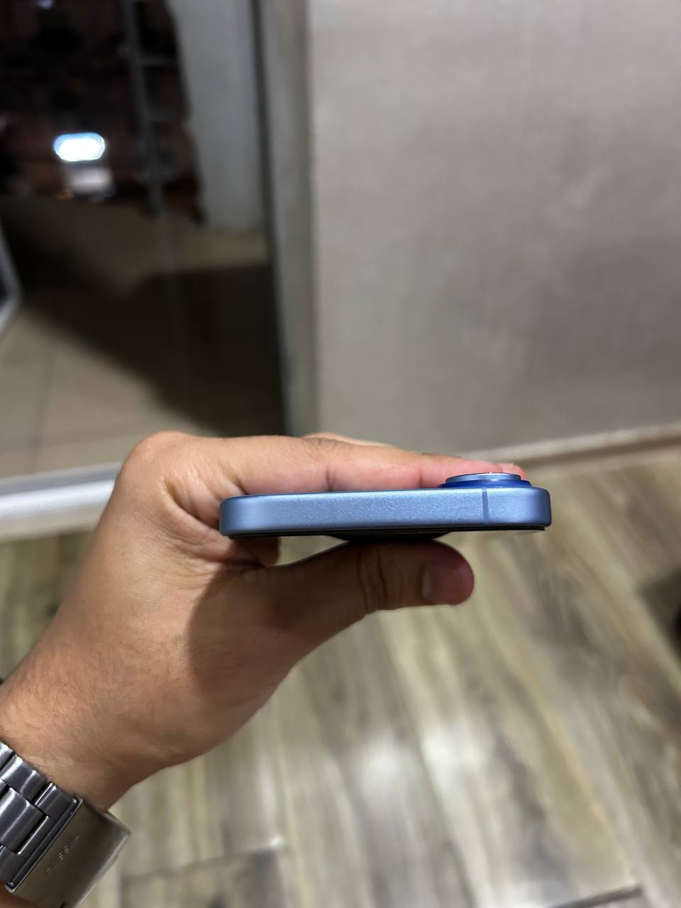 iPhone 17 256 ГБ Mist Blue