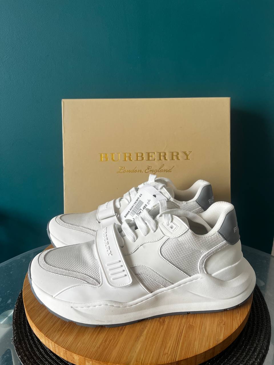 BURBERRY кроссовки, 43 EU, новые