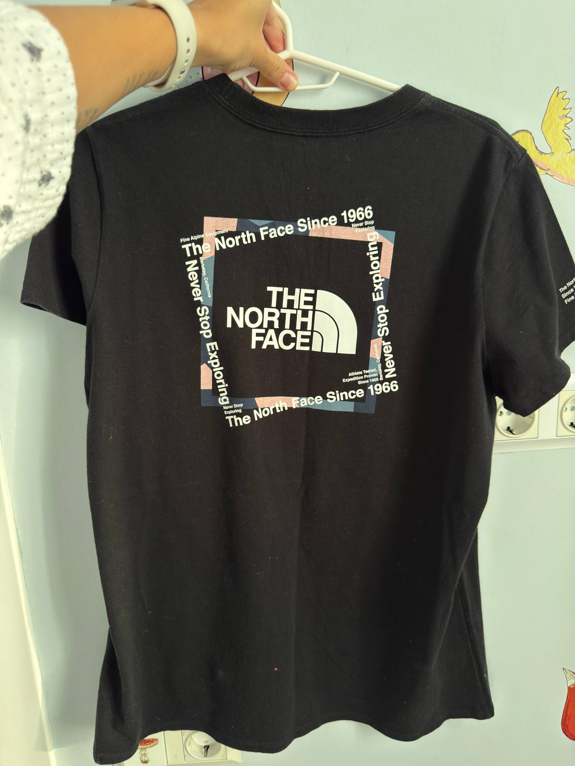 Футболка The North Face женская, размер L