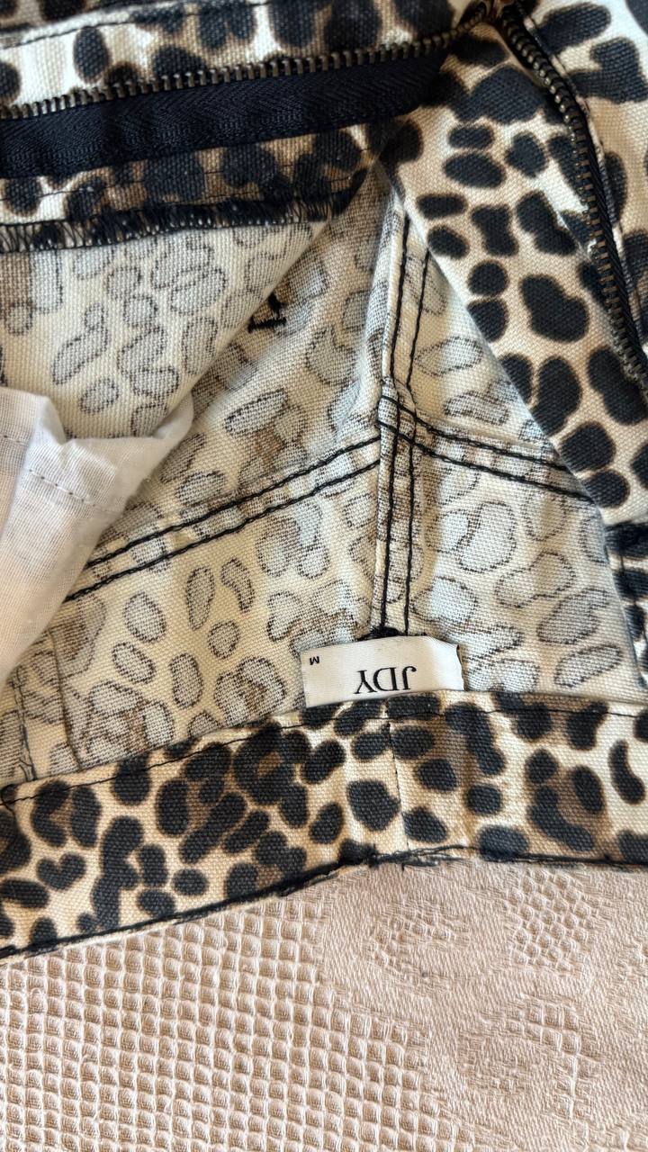 Жилетка Zara новая 9-10 (большемерит)