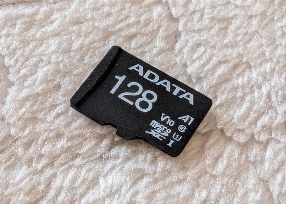Флешка microSD на 128 Гб