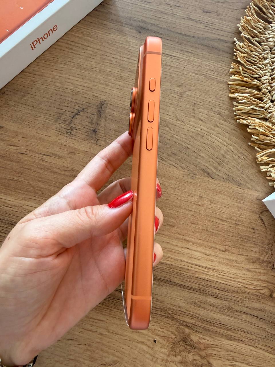 iPhone 17 Pro 256GB оранжевый, новый