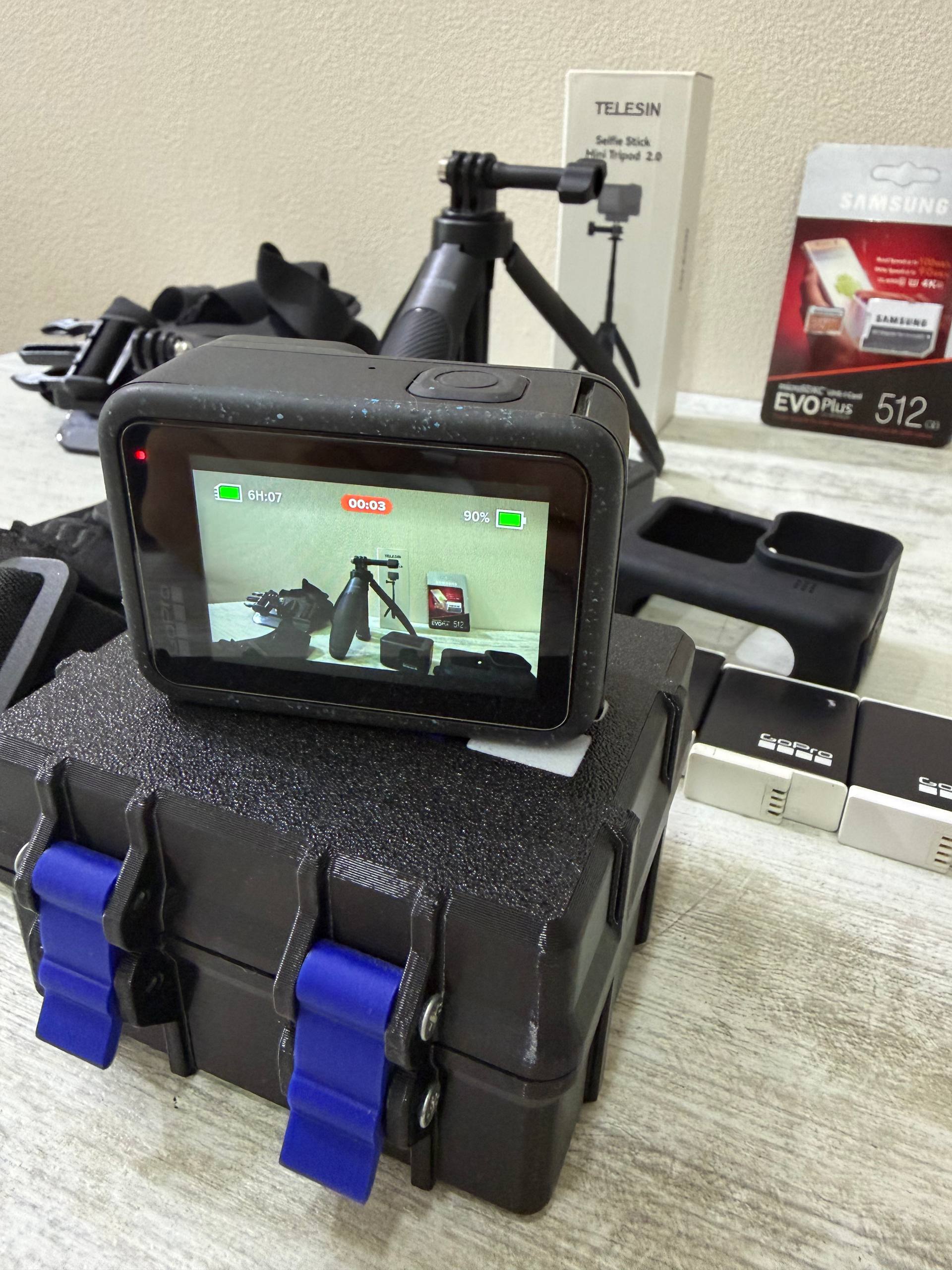 Экшен-камера GoPro 12 с полным комплектом аксессуаров