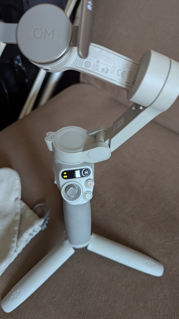 DJI Osmo Mobile SE стабилизатор для смартфона