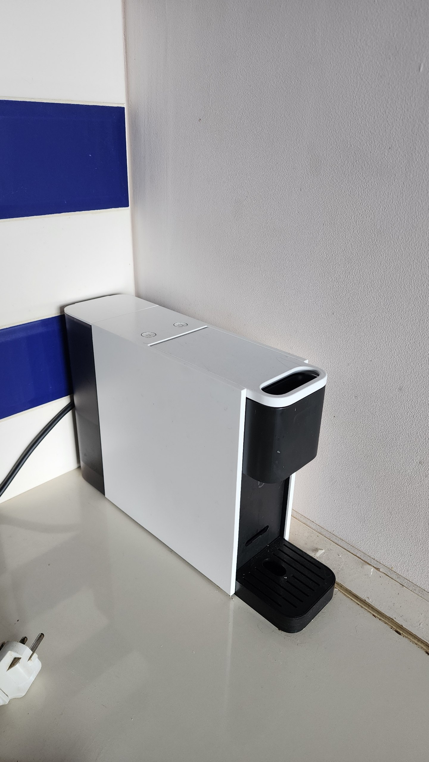 Кофемашина Xiaomi, практически новая, с коробкой