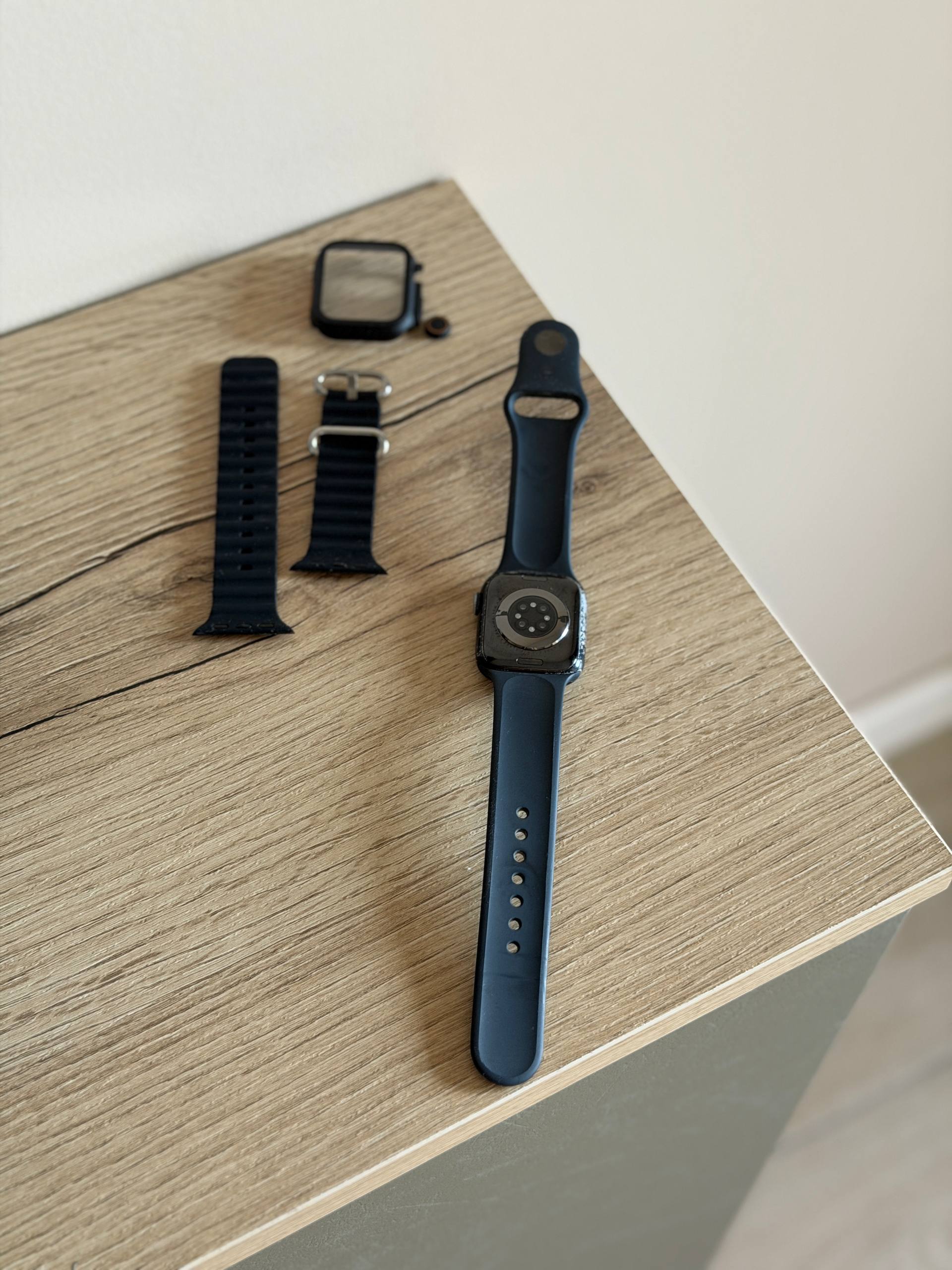 Apple Watch Series 7, 41 мм, черный