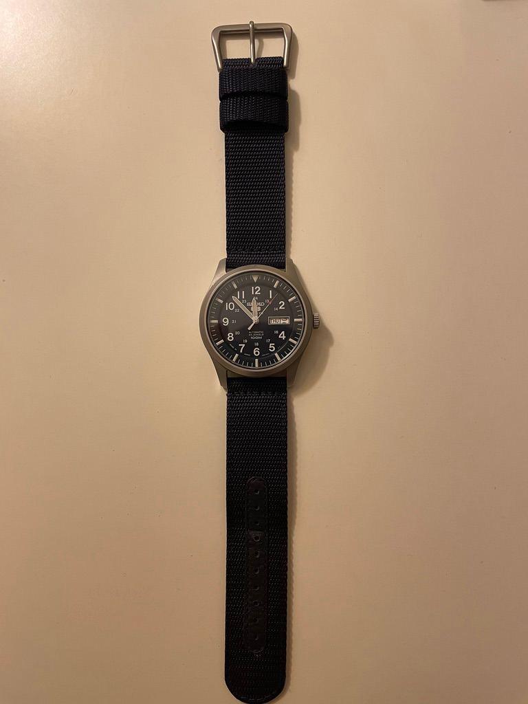 Часы Seiko 5 Blue Automatic SNZG11J1