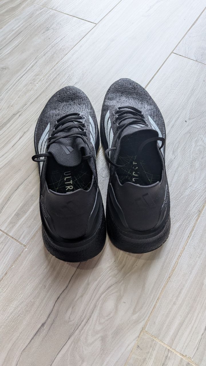Кроссовки Adidas Ultraboost 5 Strung, 42 EUR